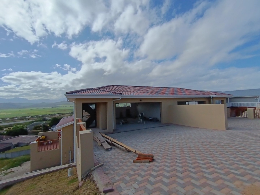 3 Bedroom Property for Sale in Fraaiuitsig Western Cape